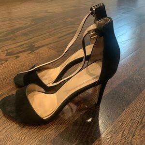 Black strappy Aldo heels. Size 38.5 (8). Great shape.